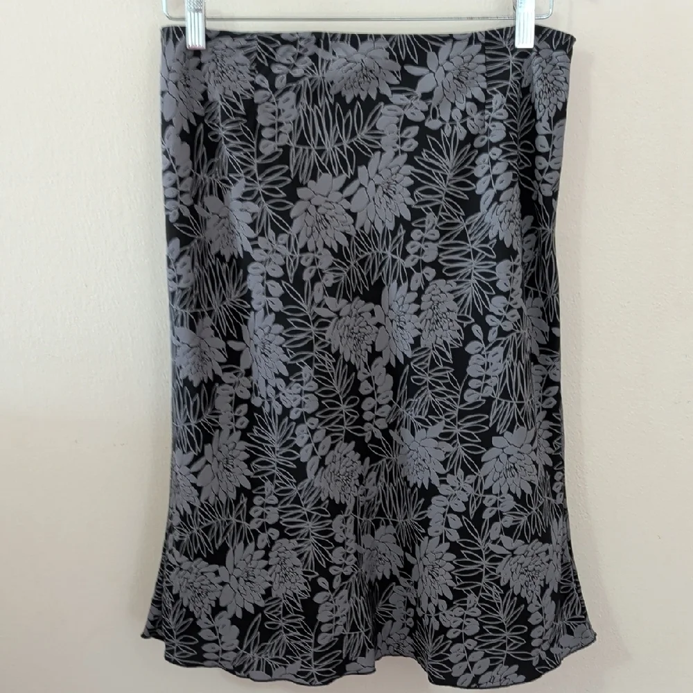 Express Floral A-Line Flounce Hem Midi Skirt Black + Gray Y2K Women's Size 9/10